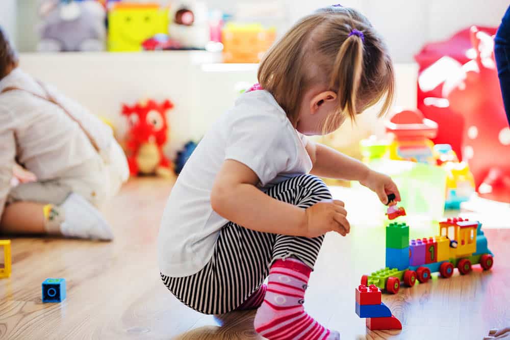 5 Unbeatable Child Activities Guaranteed to Boost Creativity and Learning!